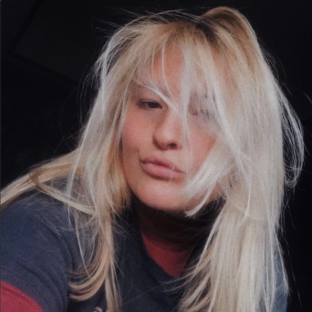 Meet your Posher, Ava